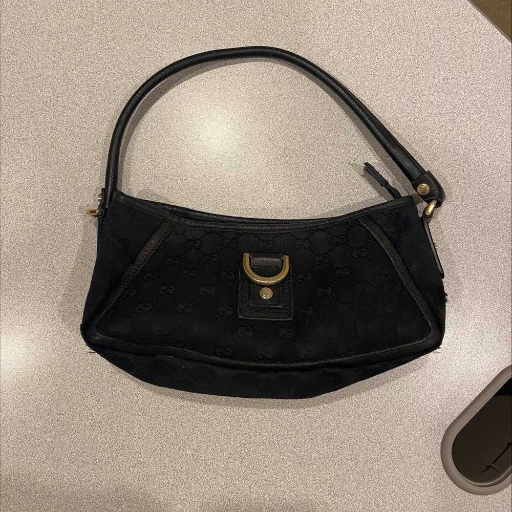 Vintage Gucci GG Boat Pochette